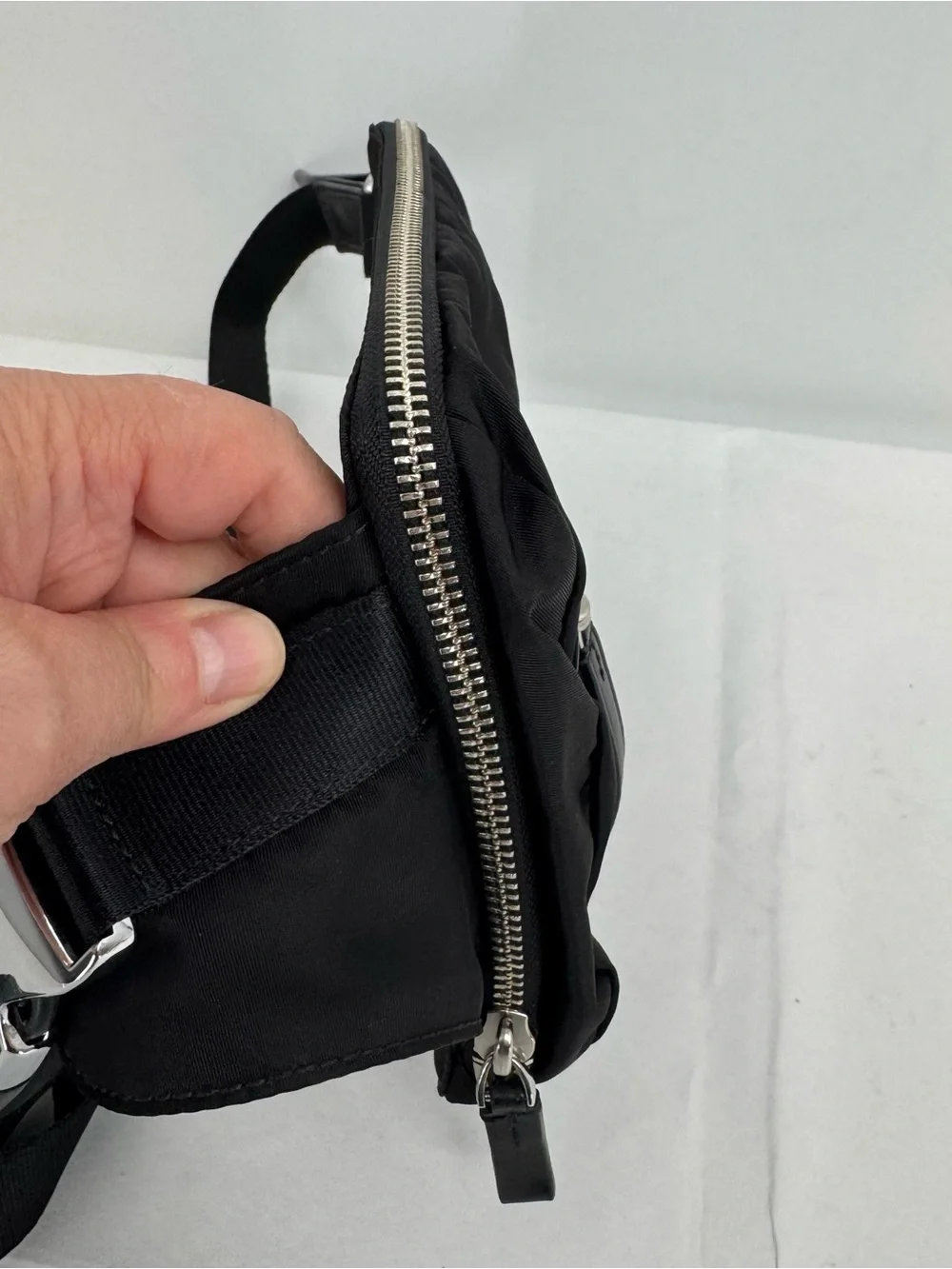 TUMI Belt Bag Fanny Pack Black Nylon Voyageur Adjustable Strap Unisex Adult